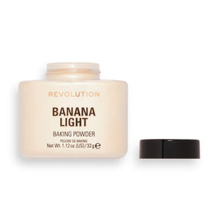 Makeup Revolution Loose Baking Powder Banana Light light baking powder lid off