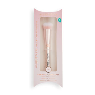 Makeup Revolution Create Angled Foundation Brush R8 Makeup Revolution Create Angled Foundation Brush R8