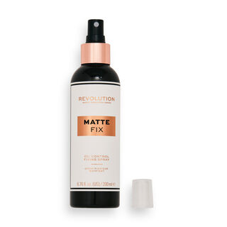 Makeup Revolution The Big Matte Fix Setting Spray Makeup Revolution The Big Matte Fix Setting Spray