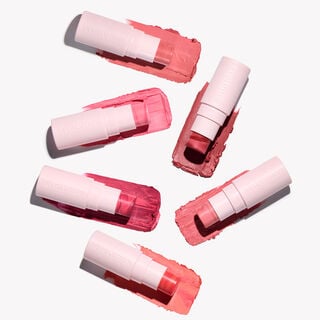 Revolution Skin Silk Marble Blush Stick Revolution Skin Silk Marble Blush Stick